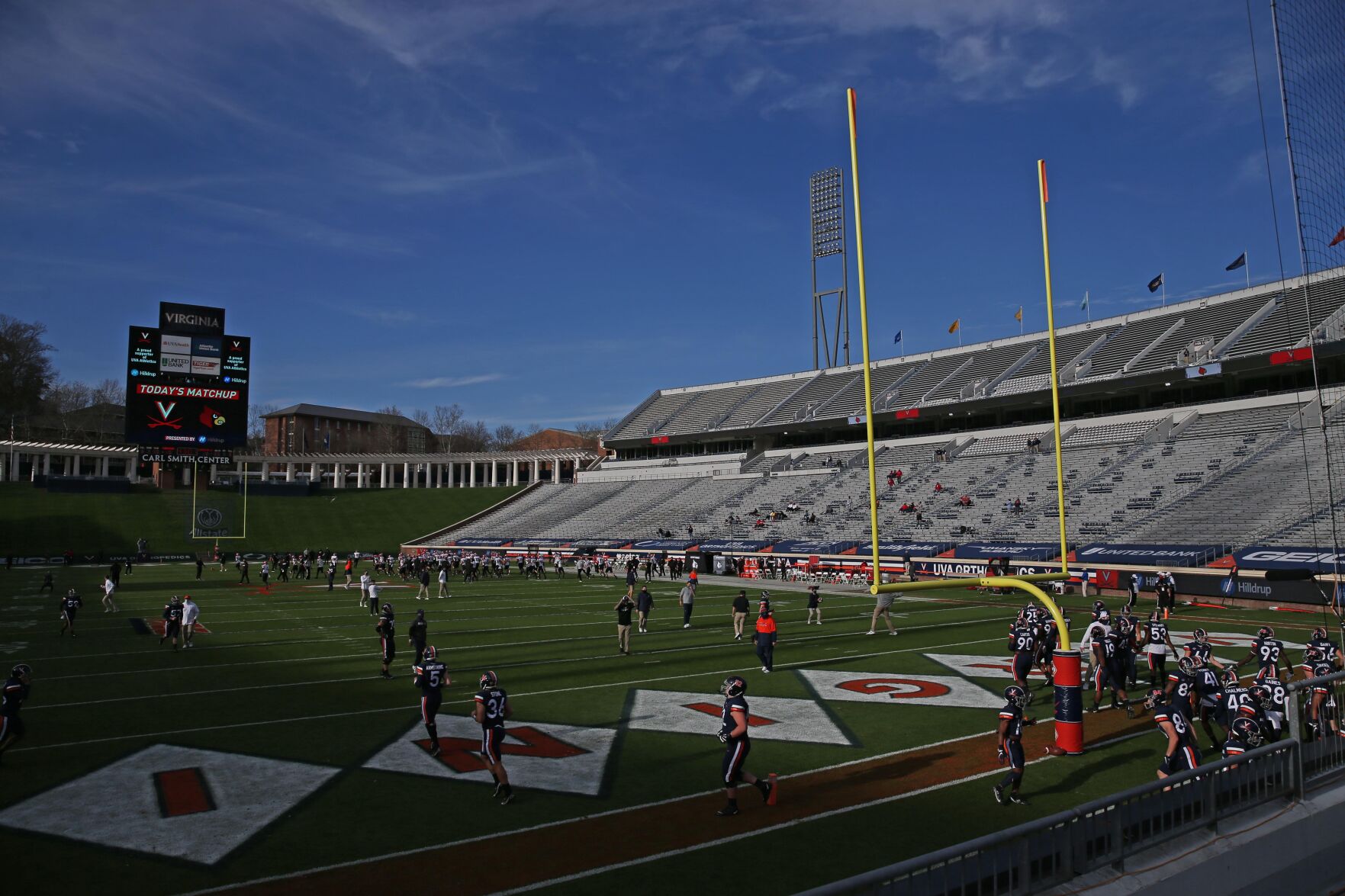 111420-cdp-sports-uvafootball353.JPG